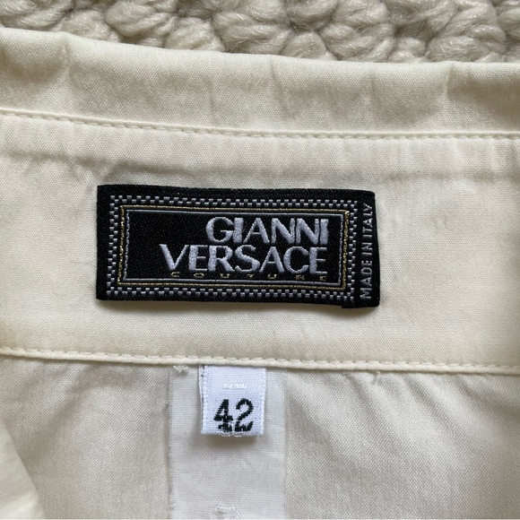 Vintage Gianni Versace cream blouse - Picture 9 of 11